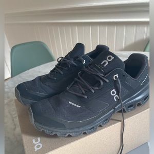 ON Cloudventure Waterproof Men’s size 9